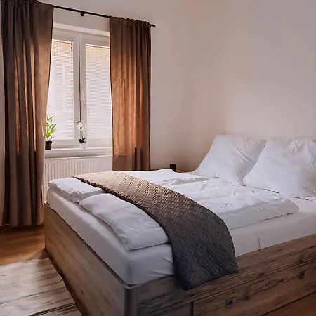 Serenity Apartment *