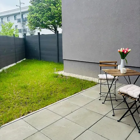 Serenity Apartment *